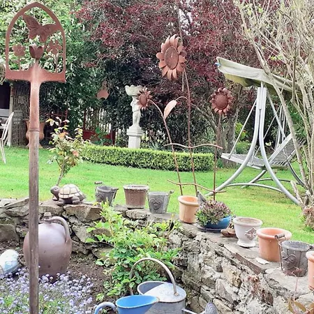 Les Champs De Tracy Bed & Breakfast