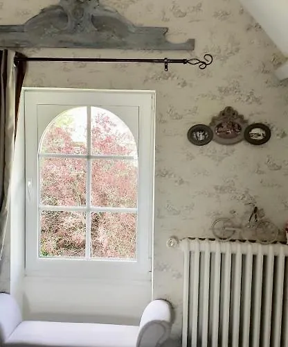 Les Champs De Tracy 3*