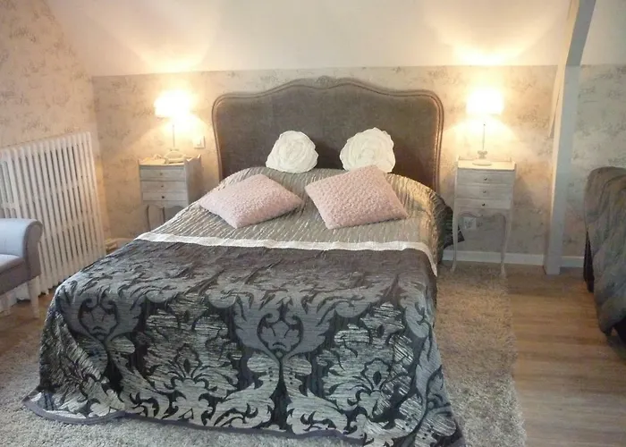 Les Champs De Tracy 3*